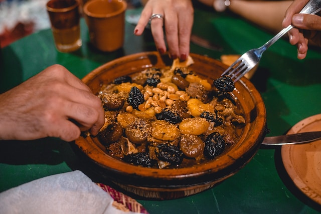 Flavors of Marrakech: Exploring Moroccan Cuisine and Spices